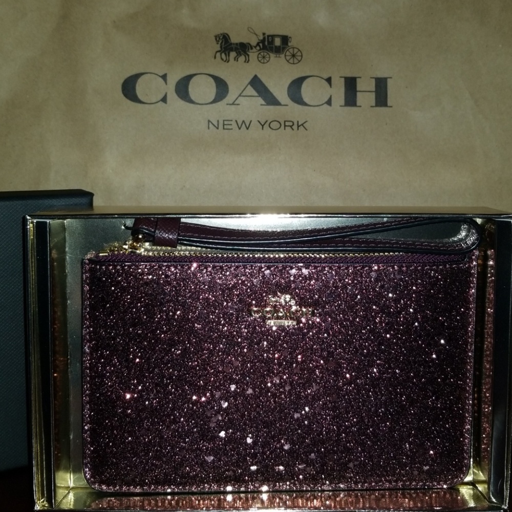 New Authentic Coach Large Wristlet - Picture 4 of 8